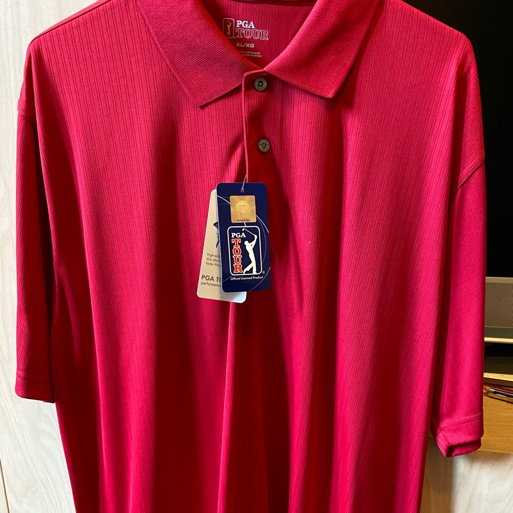 Men’s golf shirt